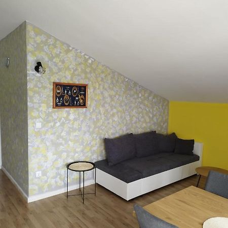 Guesthouse Villa Jurisic โนวาลยา ภายนอก รูปภาพ