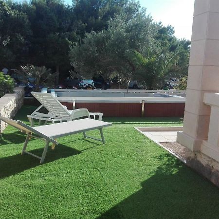 Guesthouse Villa Jurisic โนวาลยา ภายนอก รูปภาพ