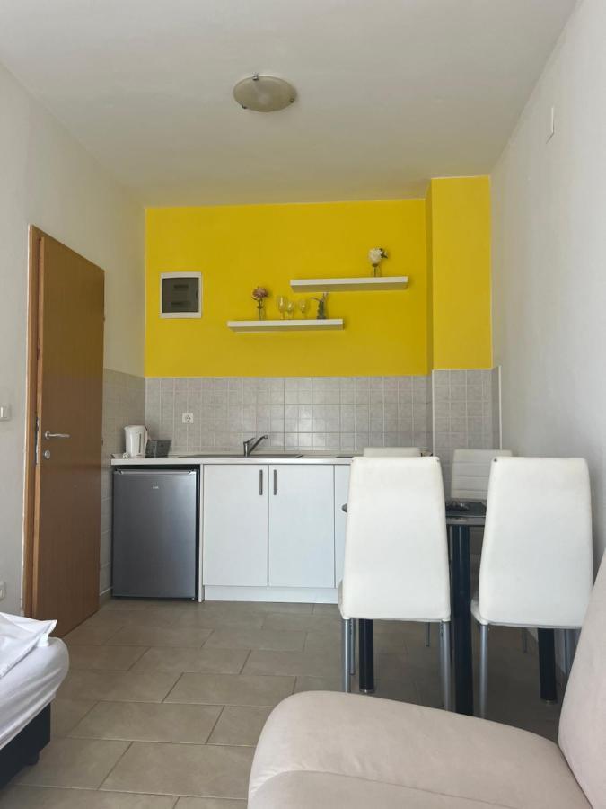 Guesthouse Villa Jurisic โนวาลยา ภายนอก รูปภาพ