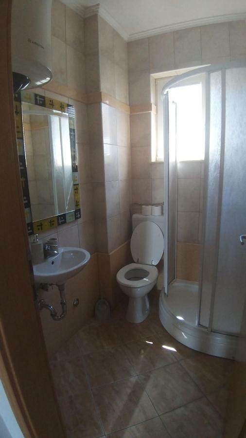 Guesthouse Villa Jurisic โนวาลยา ภายนอก รูปภาพ