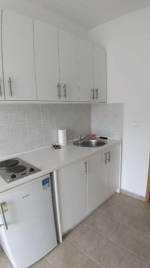 Guesthouse Villa Jurisic โนวาลยา ภายนอก รูปภาพ